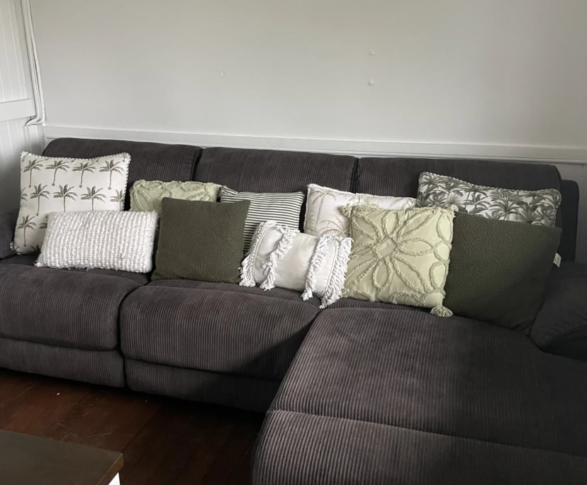 $300, Share-house, 3 bathrooms, Bungalow QLD 4870