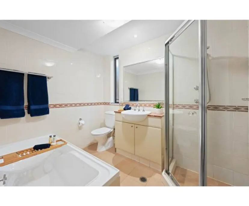 Unfurnished room with own bathroom