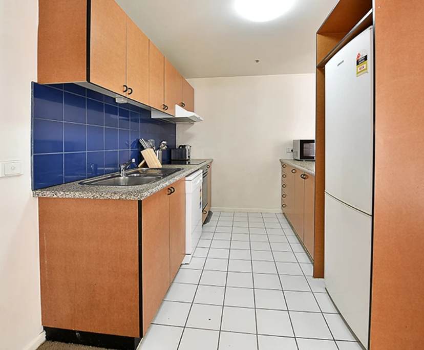 $940, Whole-property, 2 bathrooms, Melbourne VIC 3000