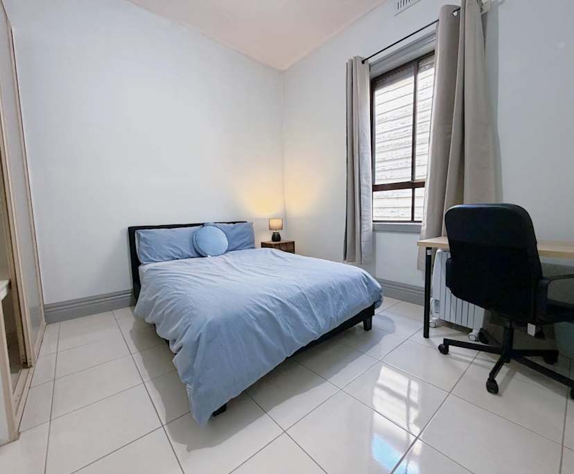 Furnished room in a share house
