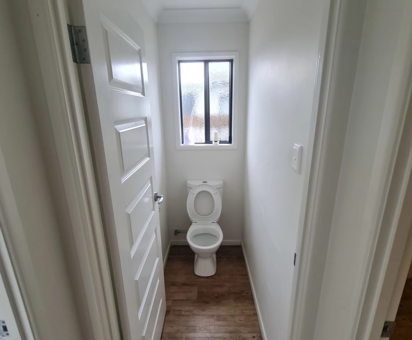 Room for Rent in Bakers Creek, QLD 250, Unfurnish...