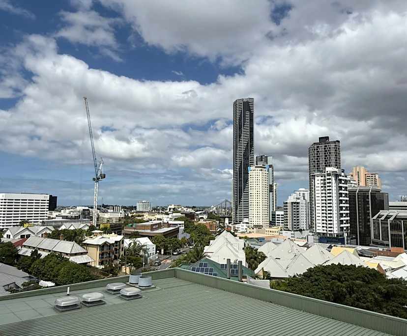 $480, Share-house, 2 bathrooms, Spring Hill QLD 4000