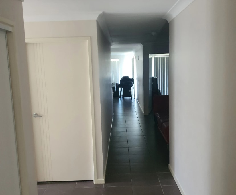 $280, Share-house, 3 bathrooms, Brassall QLD 4305