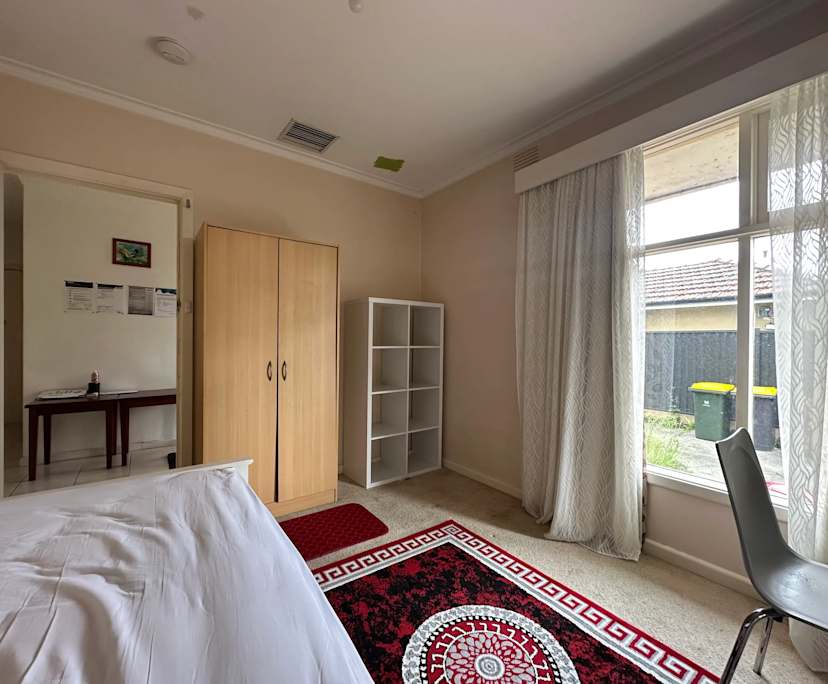 Furnished room in a share house