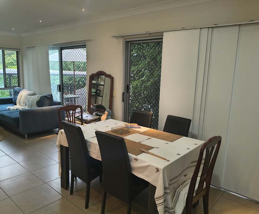 $200, Share-house, 4 bathrooms, Taringa QLD 4068