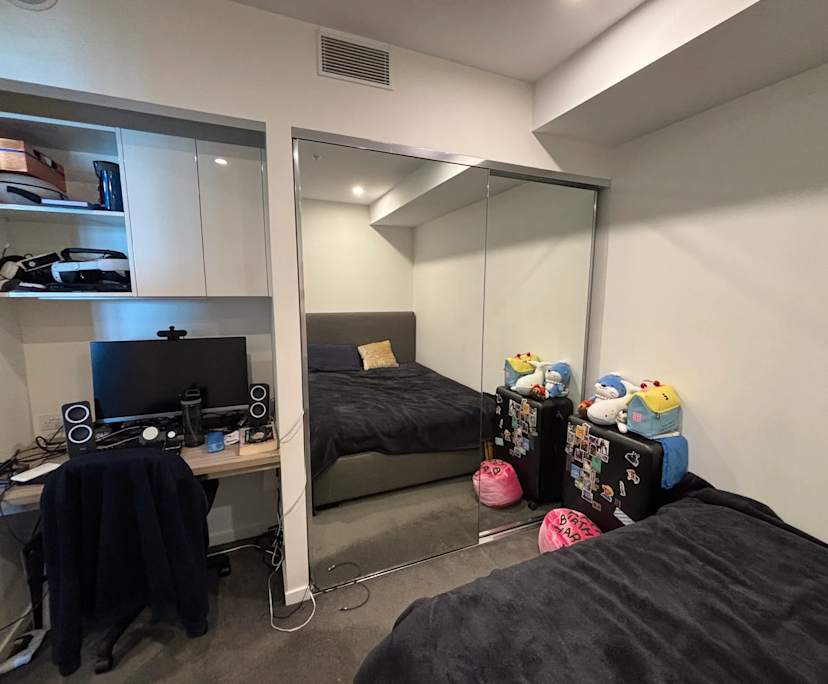 Furnished room in a share house
