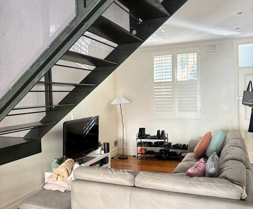 Room in a share house