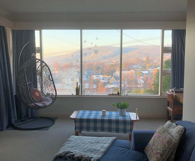 Room in a share house