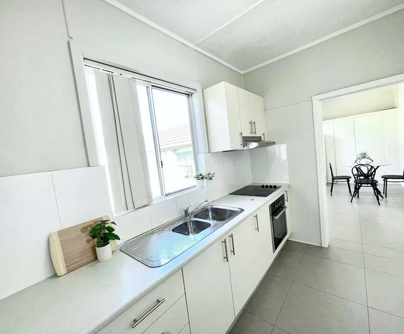 $900, Whole-property, 5 bathrooms, Fairfield East NSW 2165