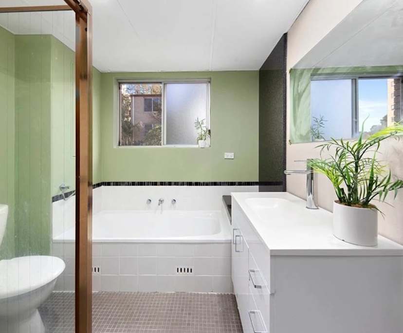 $300, Flatshare, 3 bathrooms, Caringbah NSW 2229