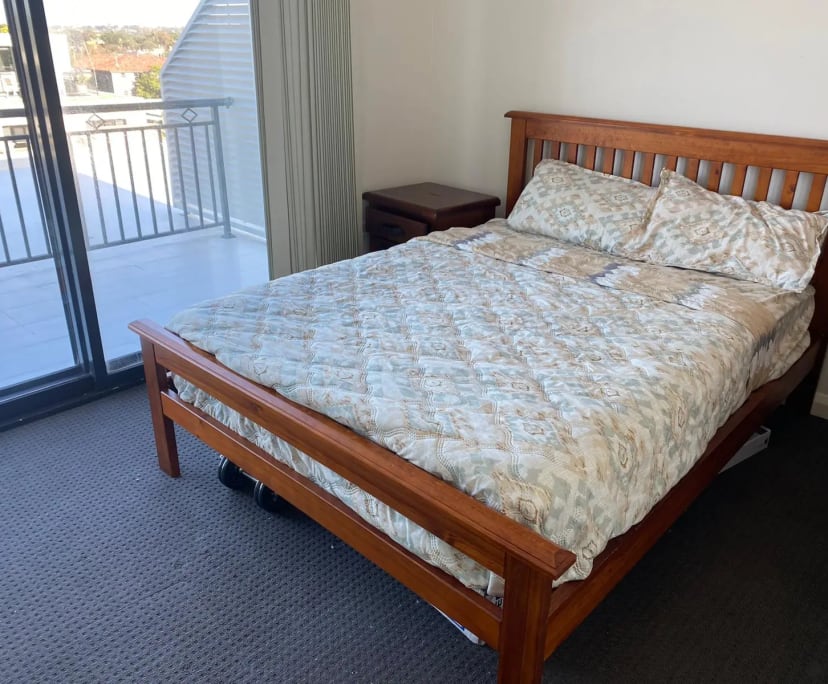 $300, Flatshare, 3 bathrooms, Newtown NSW 2043