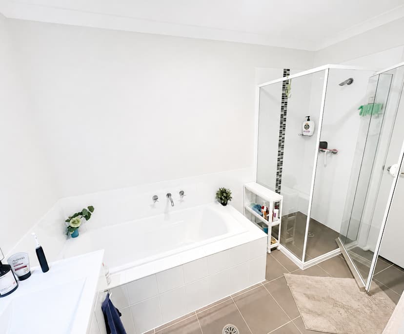 Room in a share house