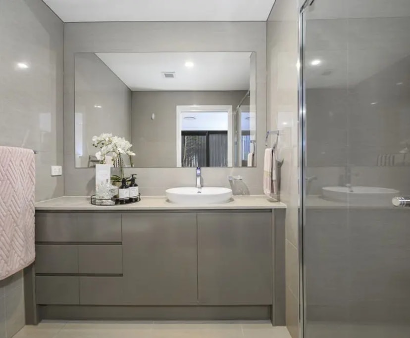 Room for Rent in Burleigh Heads, Gold Coast 500,