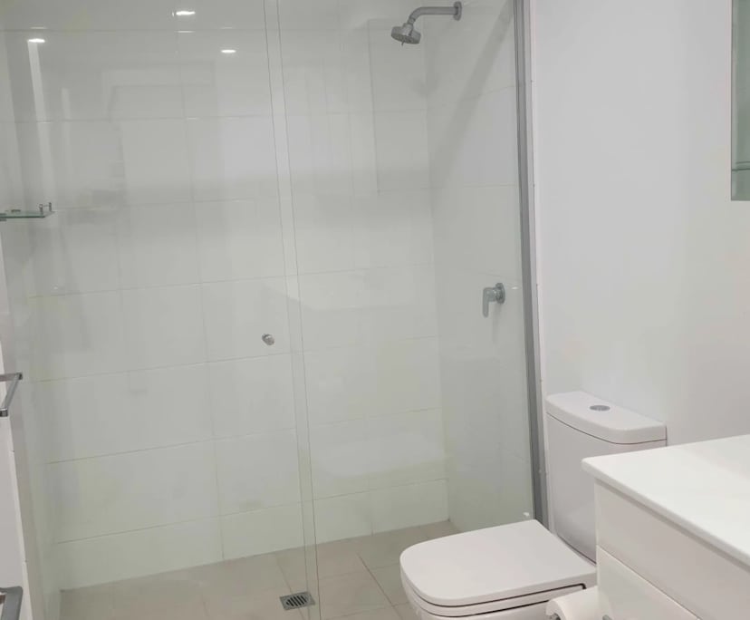 $290, Flatshare, 2 bathrooms, Mitchelton QLD 4053