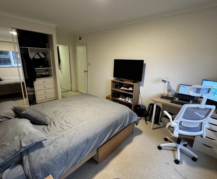 Furnished room with own bathroom