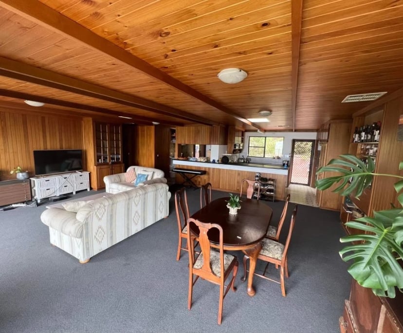 Room for Rent in Kingston Park, Adelaide 220, Unf...