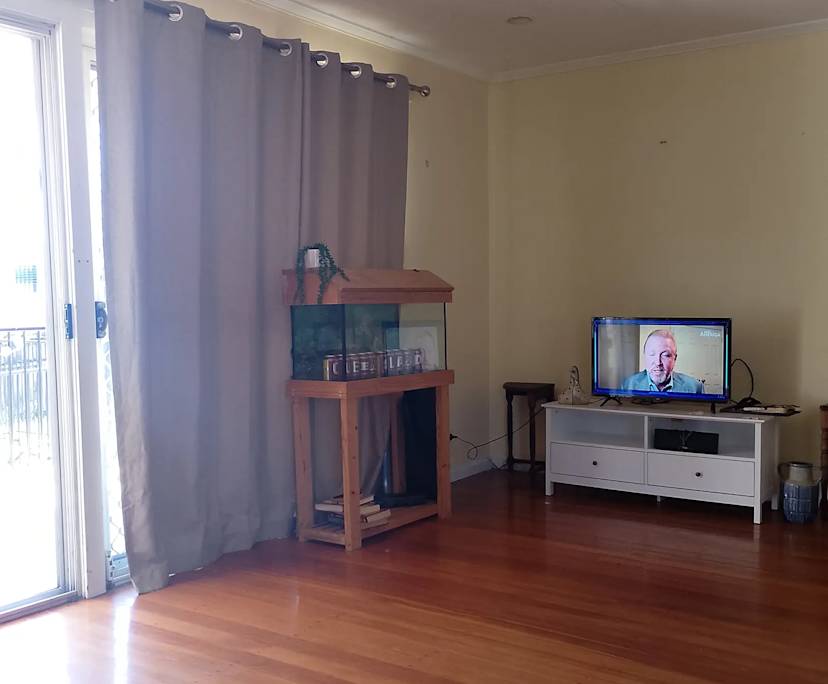 Room in a share house