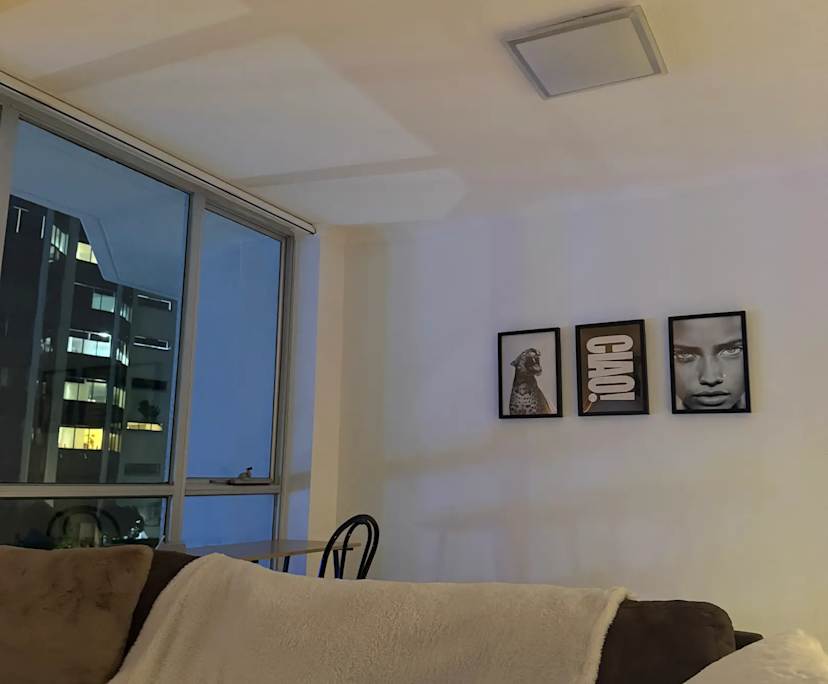 $700, 1-bed, 1 bathroom, Surfers Paradise QLD 4217