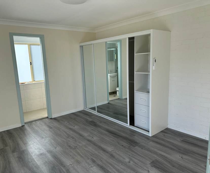 Whole property with 2 rooms for rent