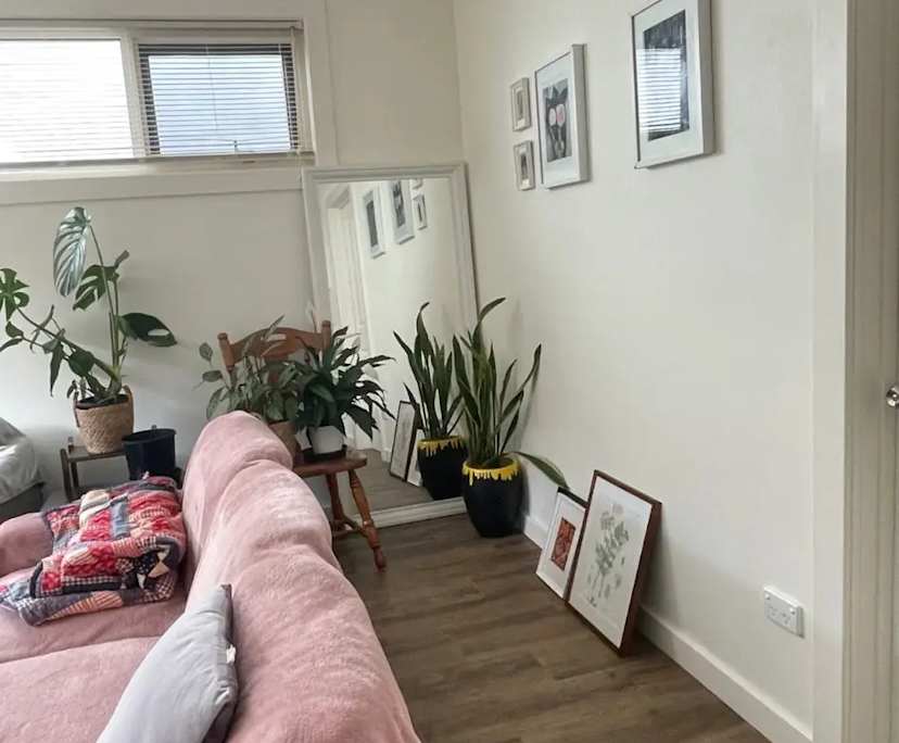 Furnished room with own bathroom