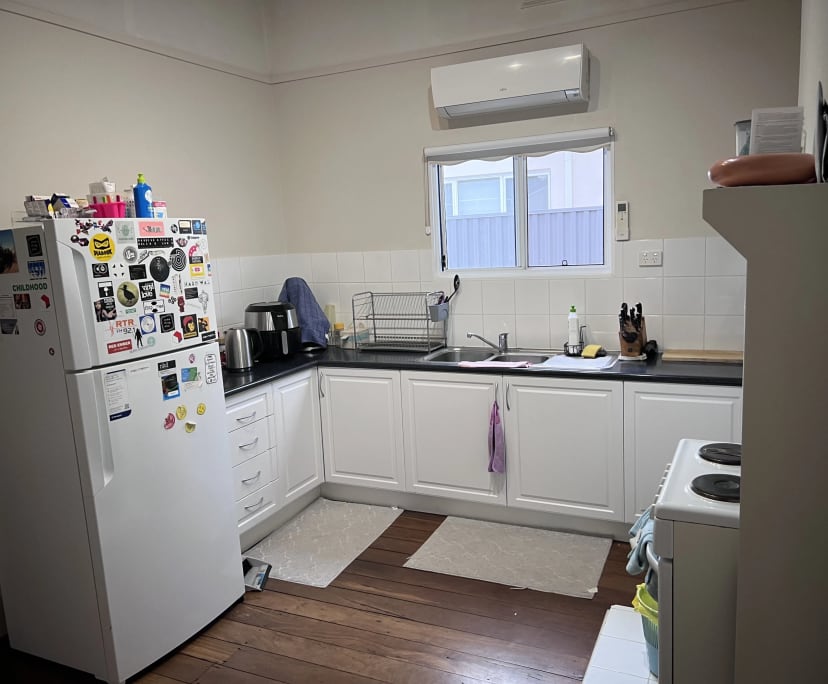 $300, Share-house, 3 bathrooms, Inglewood WA 6052