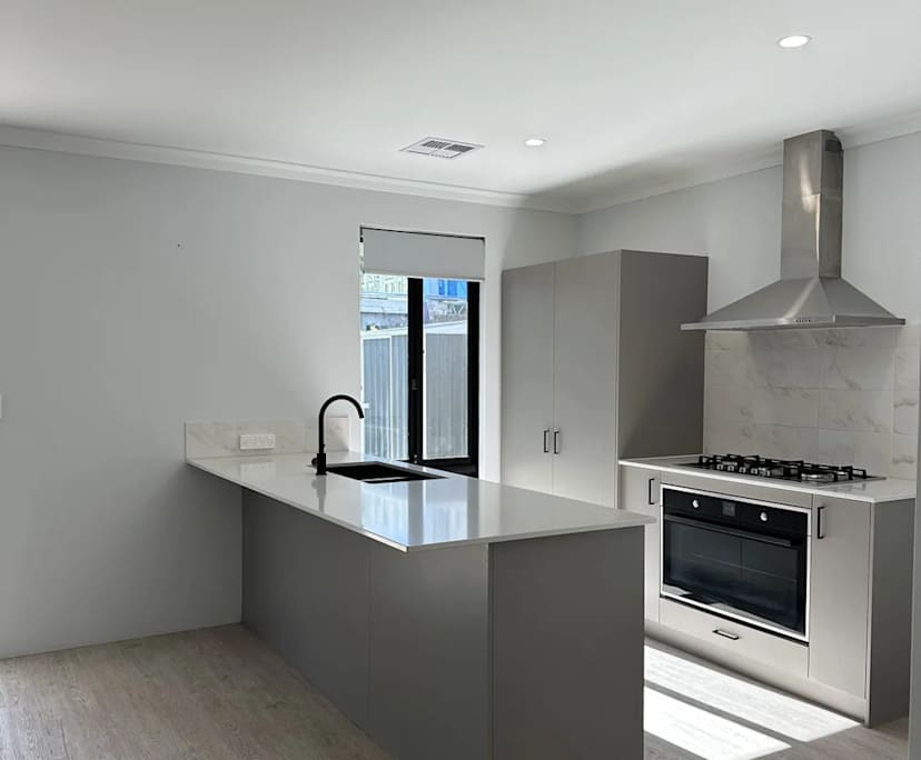 Room in a share house