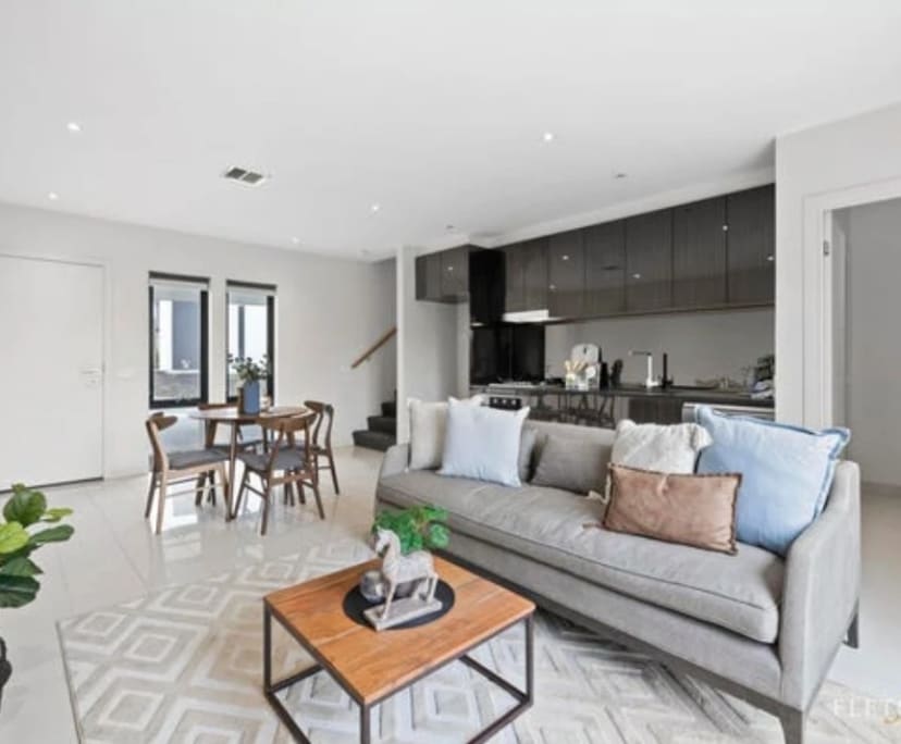 $250, Share-house, 2 bathrooms, Chirnside Park VIC 3116