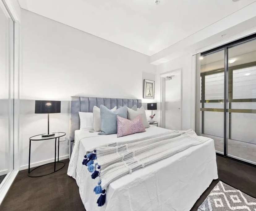 Furnished room in a flatshare