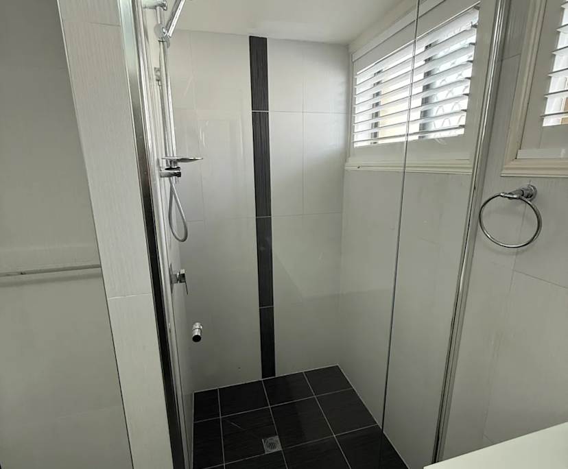 $260, Flatshare, 3 bathrooms, Mermaid Beach QLD 4218
