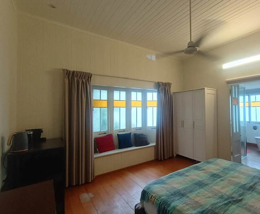 $300, Share-house, 3 bathrooms, Bungalow QLD 4870