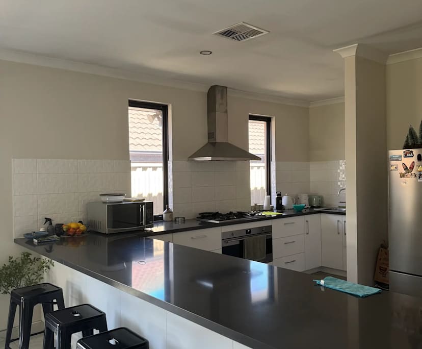 $250, Share-house, 4 bathrooms, Hammond Park WA 6164