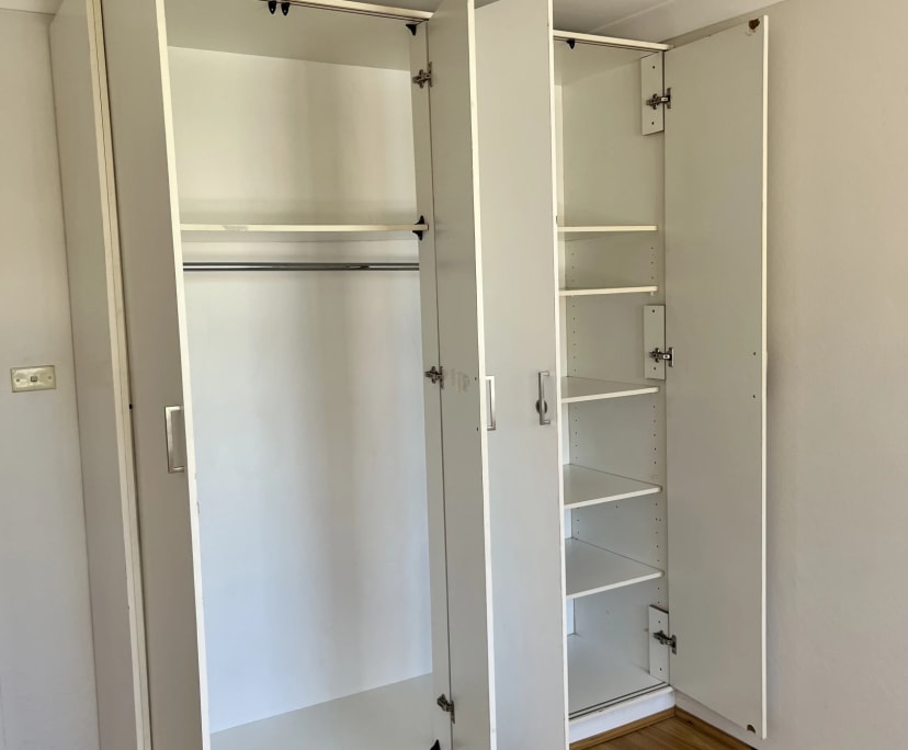 Unfurnished room in a flatshare
