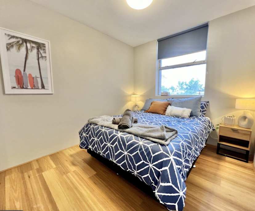 Furnished room in a flatshare