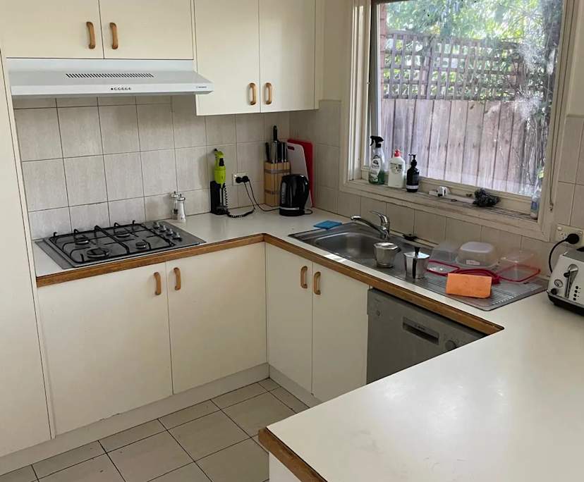 $275, Share-house, 3 bathrooms, Caulfield North VIC 3161