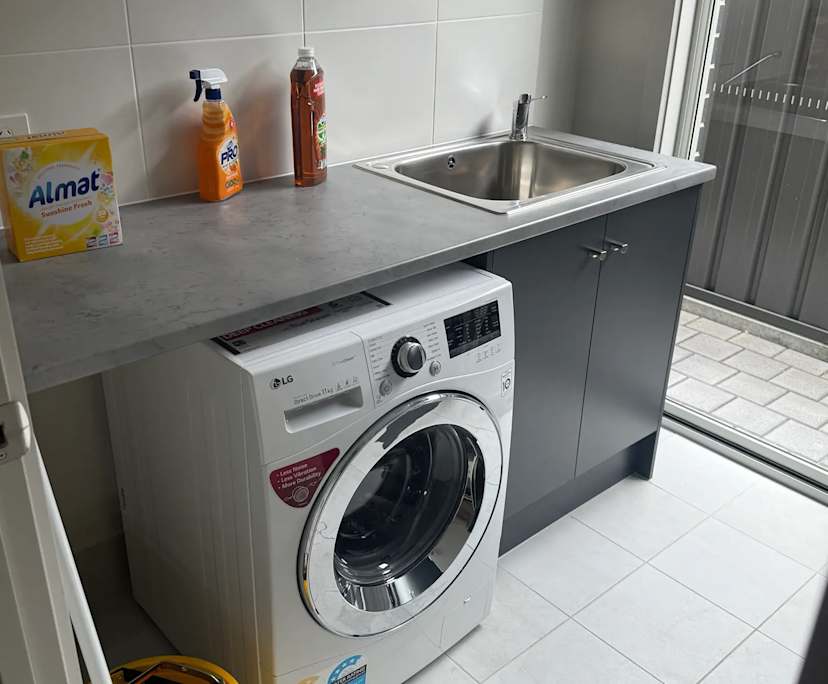 $300, Share-house, 4 bathrooms, Pennington SA 5013