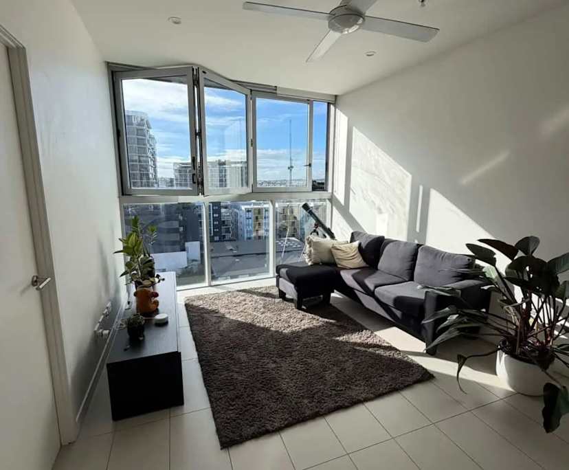 Unfurnished room in a flatshare