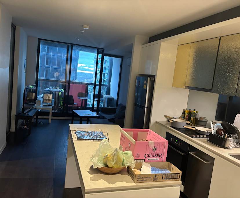 Furnished room in a flatshare