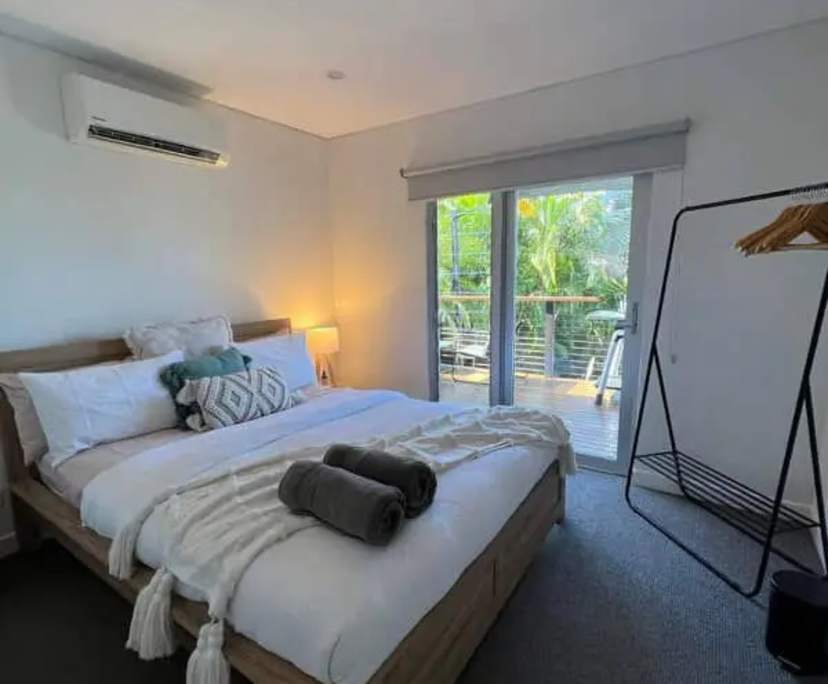 $260, Share-house, 3 bathrooms, Clifton Beach QLD 4879