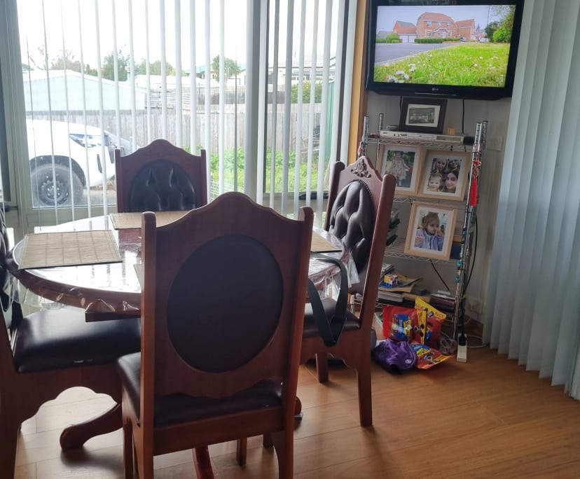 $330, Student-accommodation, 2 bathrooms, Chigwell TAS 7011