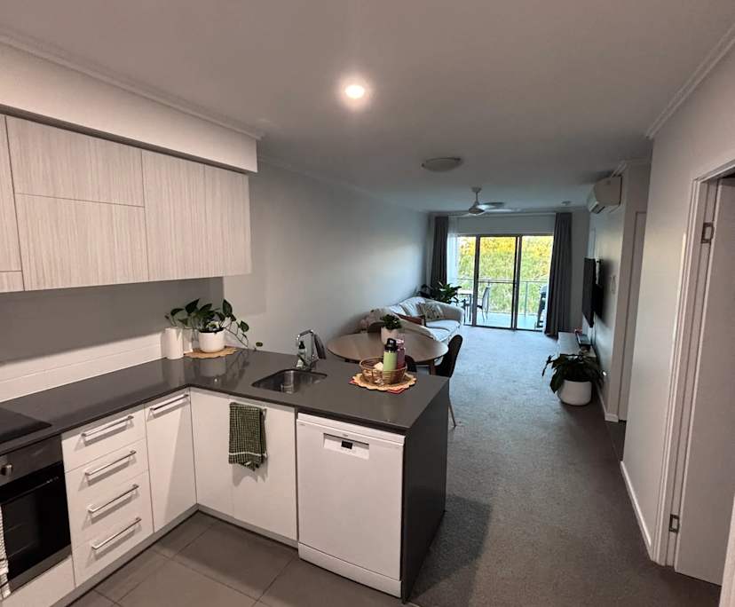 Furnished room with own bathroom