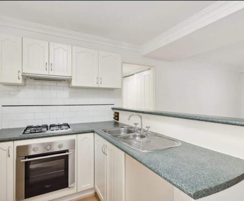 $650, Whole-property, 2 bathrooms, Perth WA 6004