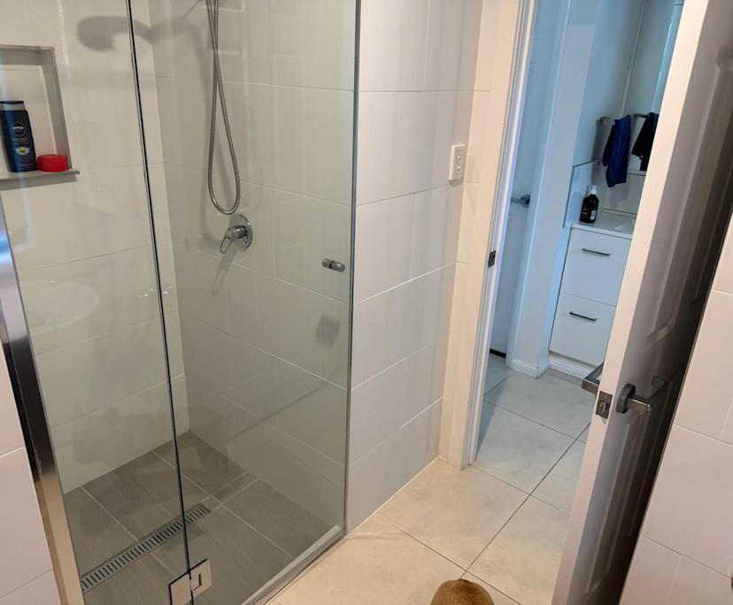 $350, Student-accommodation, 3 bathrooms, Helensvale QLD 4212