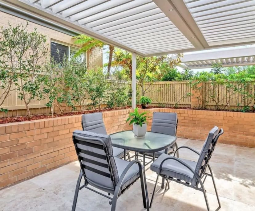 Room for Rent in Neutral Bay, Sydney 425, Unfurni...