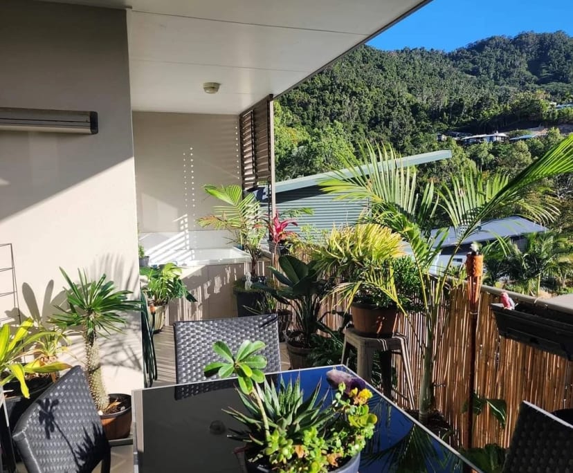 Furnished room with ensuite in a flatshare