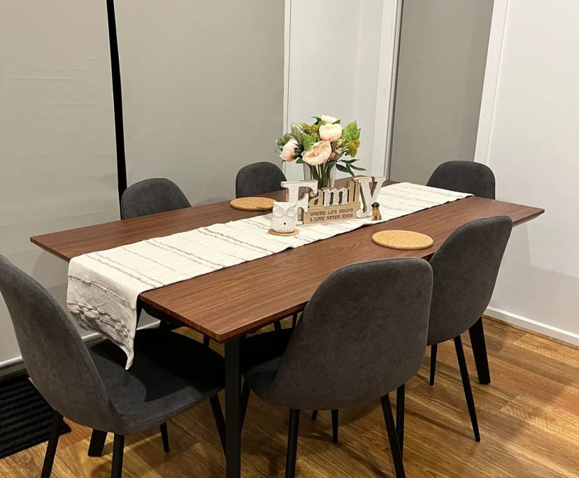 Furnished room in a share house