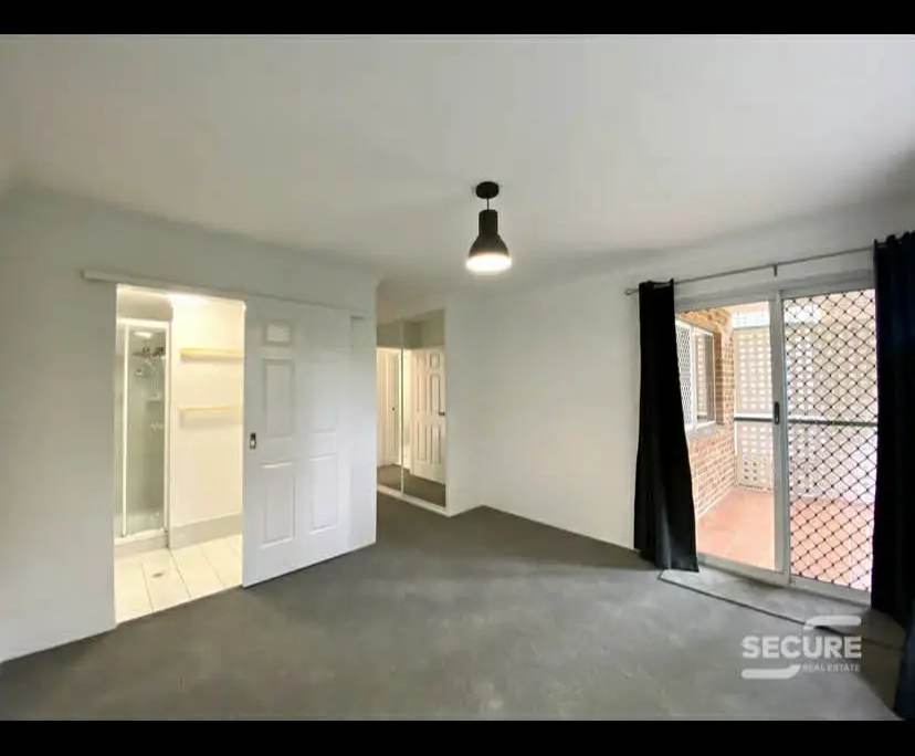 $450, Flatshare, 3 bathrooms, Toowong QLD 4066