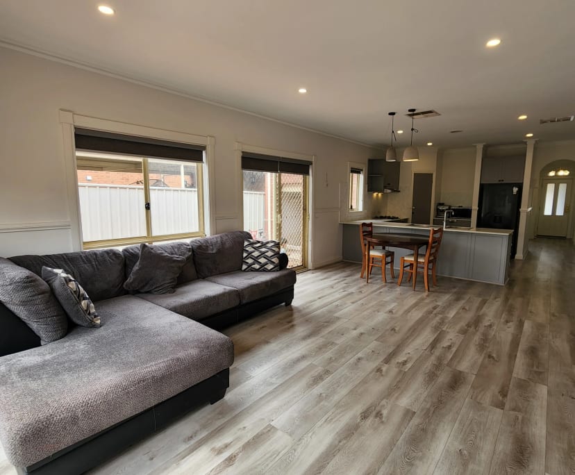 $300, Share-house, 3 bathrooms, Craigieburn VIC 3064