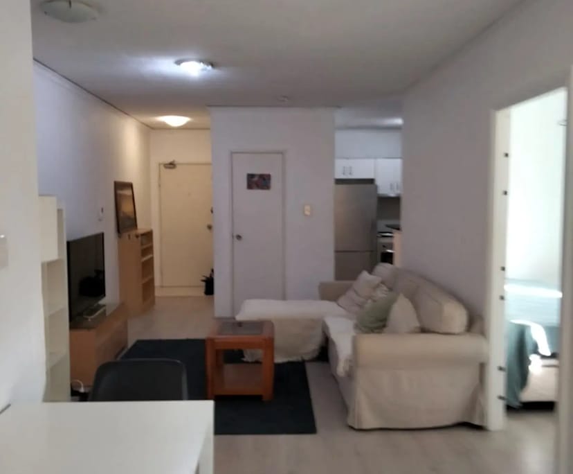 Furnished room in a flatshare