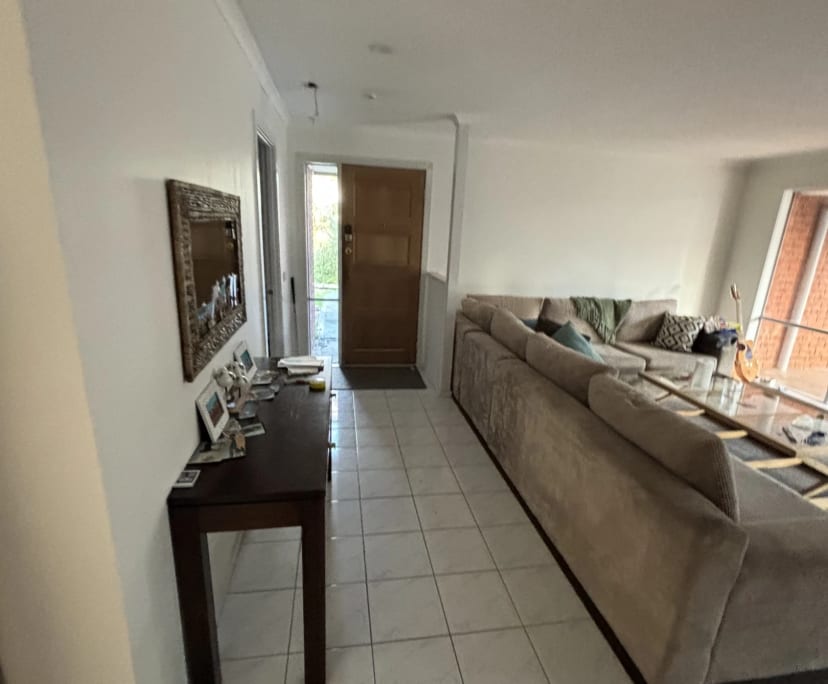 Room for Rent in Blind Bight, Melbourne 250, Unfu...