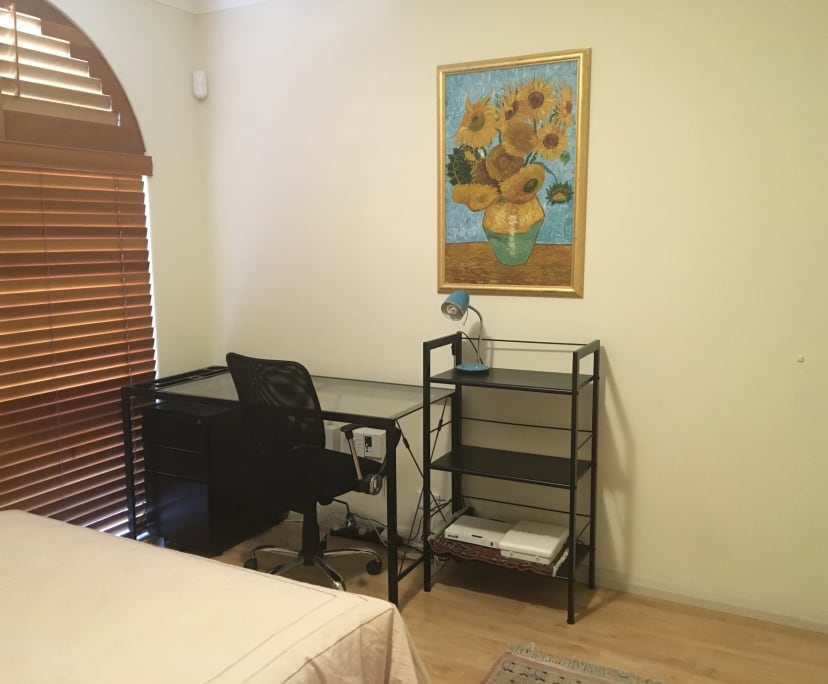 $370, Share-house, 4 bathrooms, Applecross WA 6153